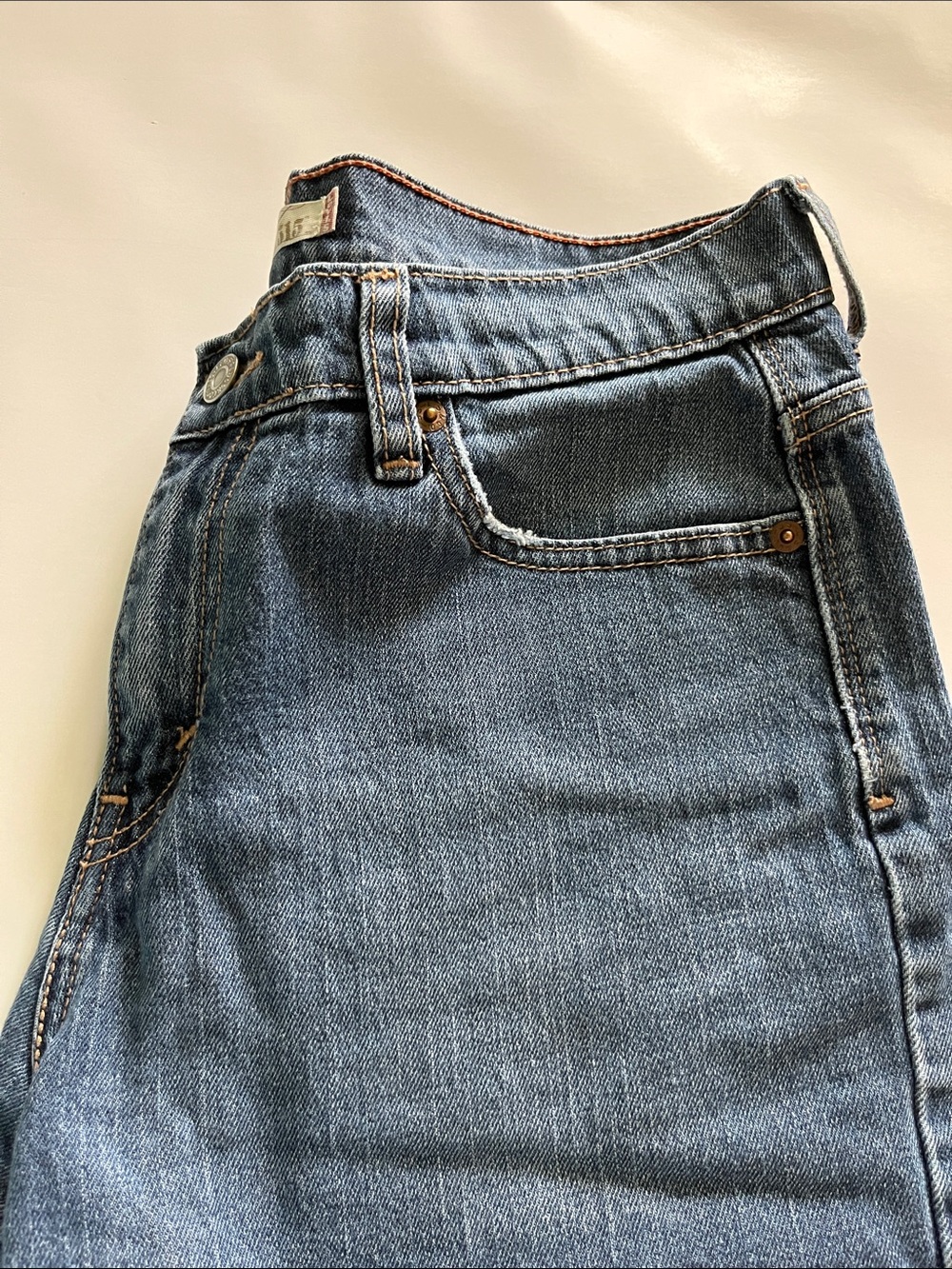 Levi’s 515 Shorts Mid Rise Size 8 - Picture 14 of 16